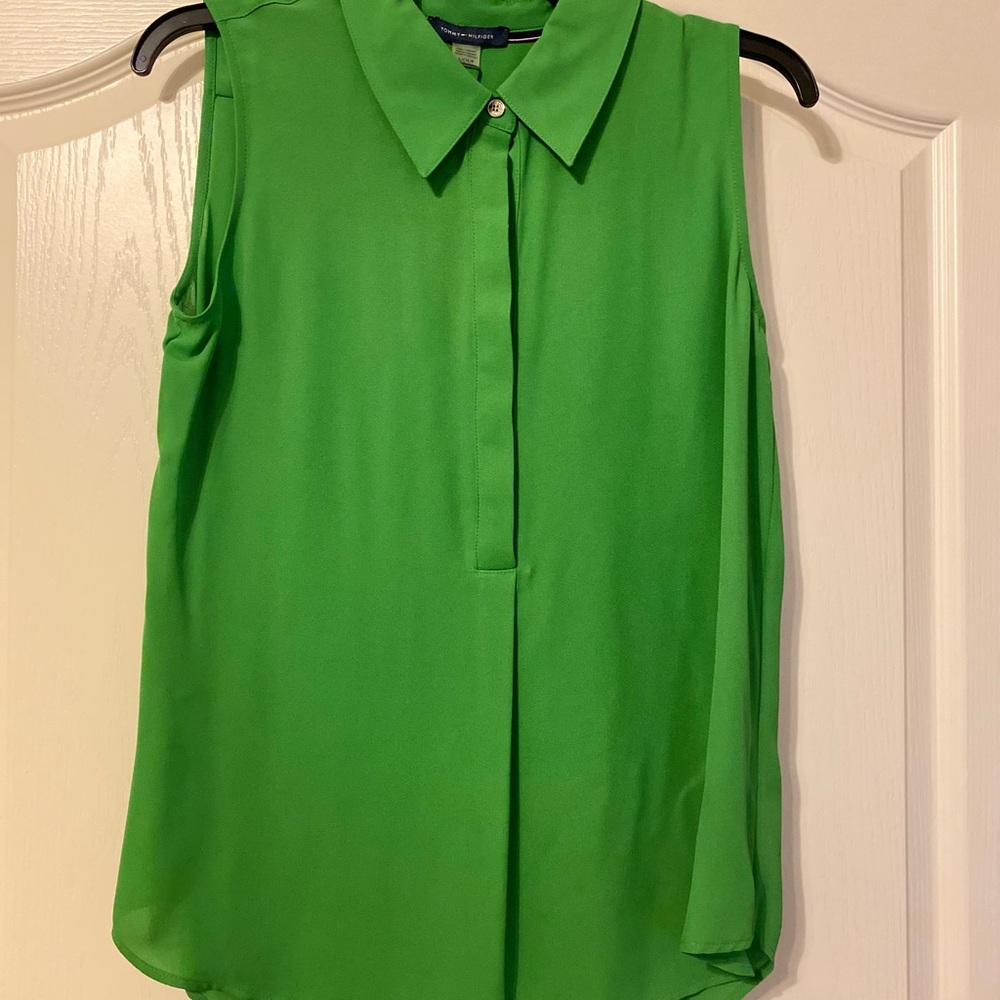 Tommy Hilfiger Green Sleeveless Notched Collar Blouse